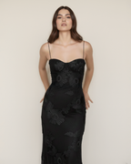 Robe longue dos nu à fleurs brodées Emily 