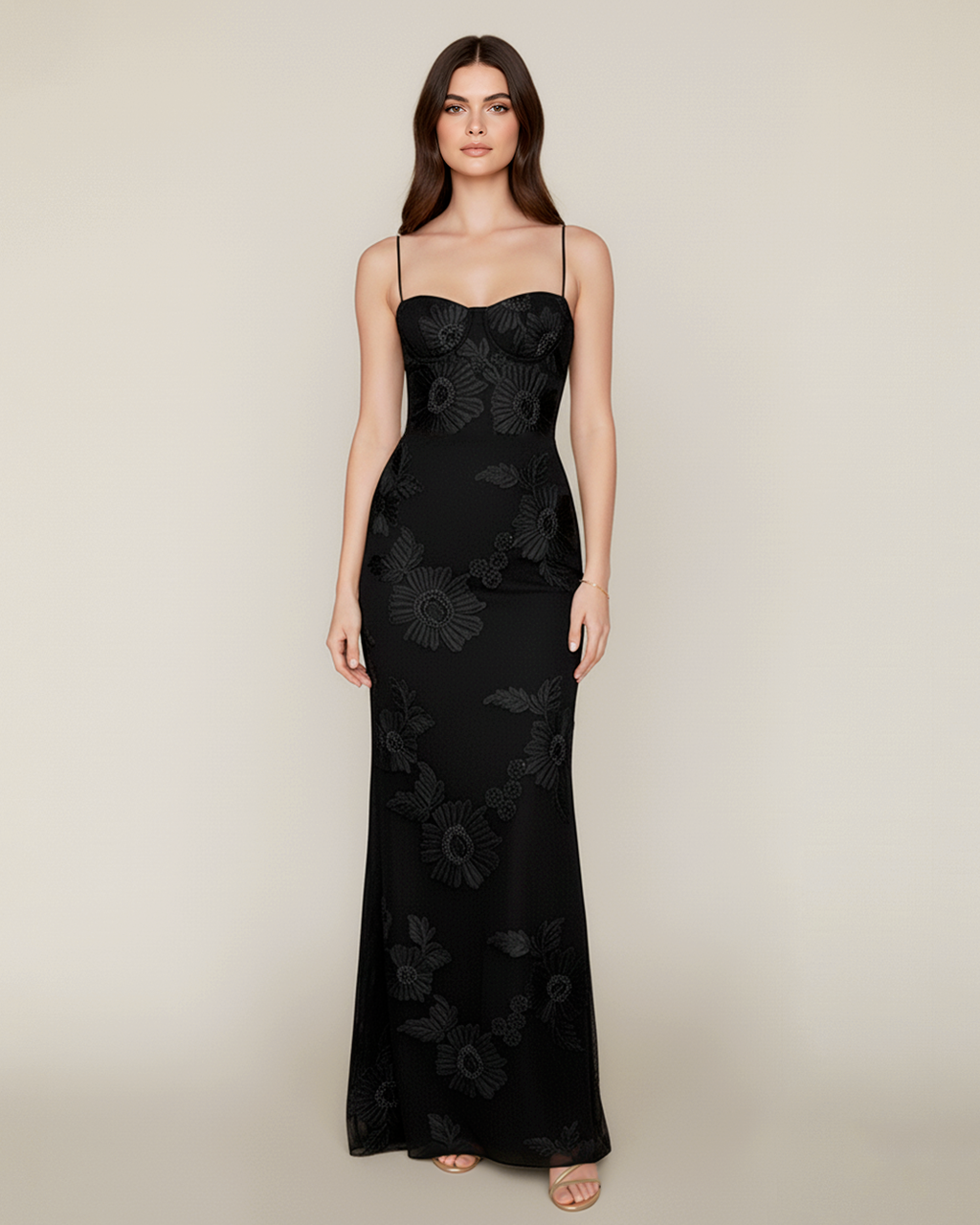 Robe longue dos nu à fleurs brodées Emily 