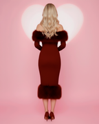 Das Nadia Maxikleid mit Kunstpelzbesatz 