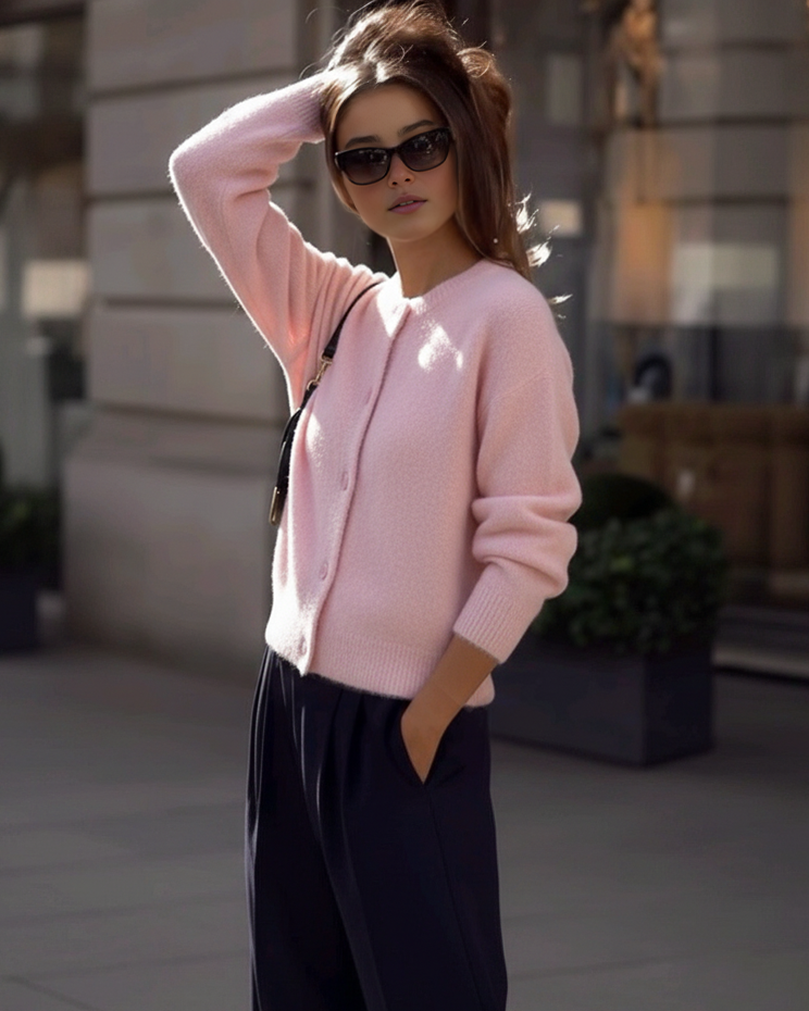 Der Denise Cardigan aus 100 % Kaschmir 